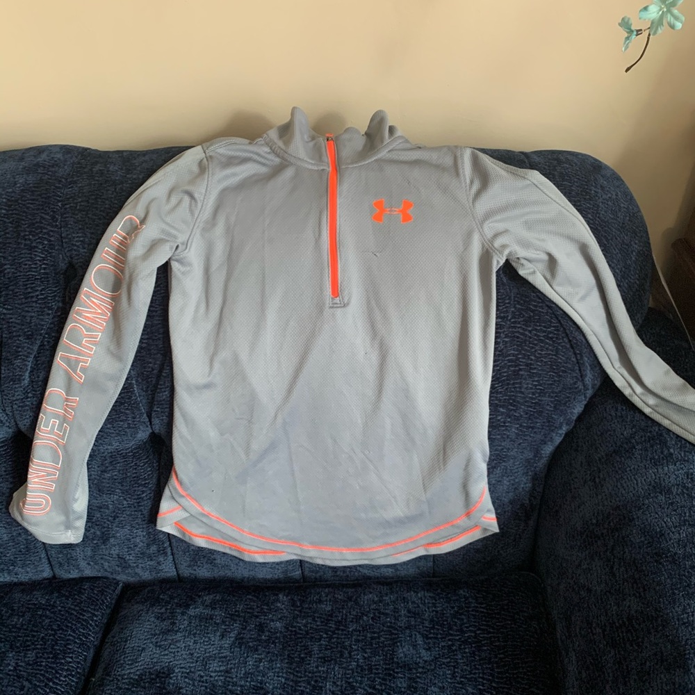Girls under armour pullover